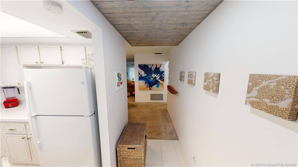 2929 SE Ocean Boulevard, Stuart, FL 34996