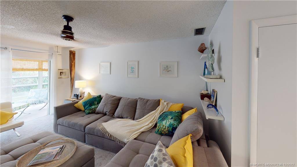 2929 SE Ocean Boulevard, Stuart, FL 34996