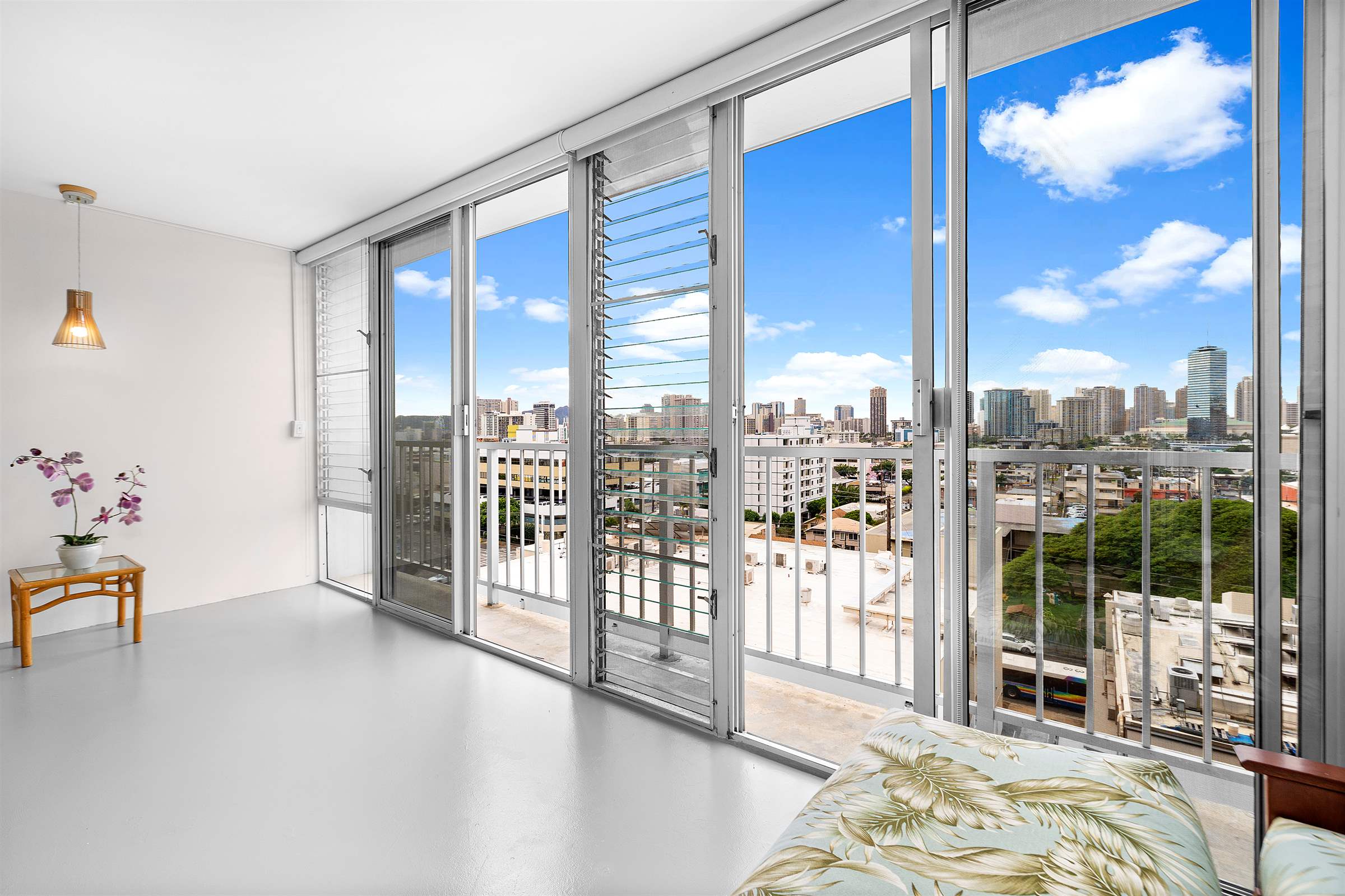 1215 Alexander Street, Honolulu, HI 96826