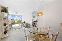 1215 Alexander Street, Honolulu, HI 96826