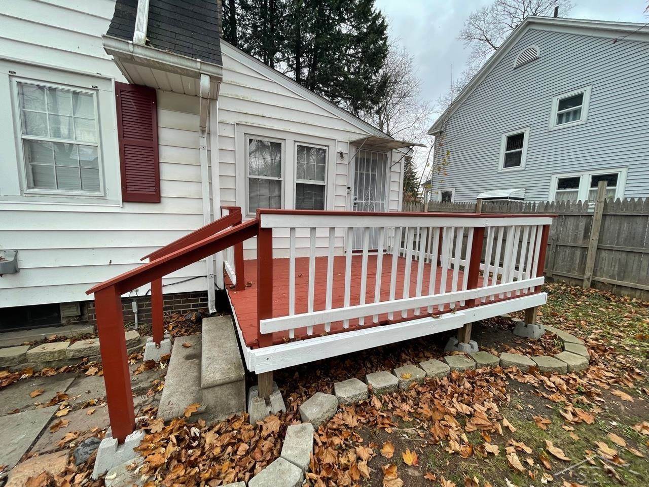 222 Garden Lane, Saginaw, MI 48602