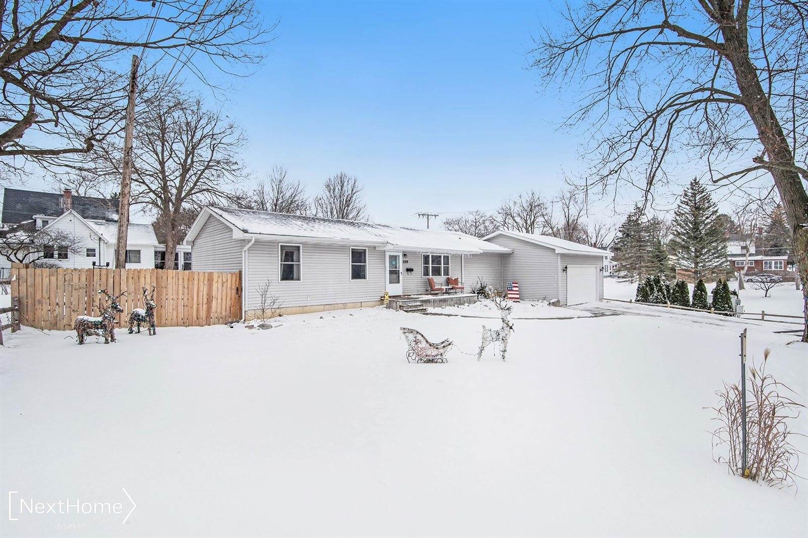 1122 Huron, Lapeer, MI 48446