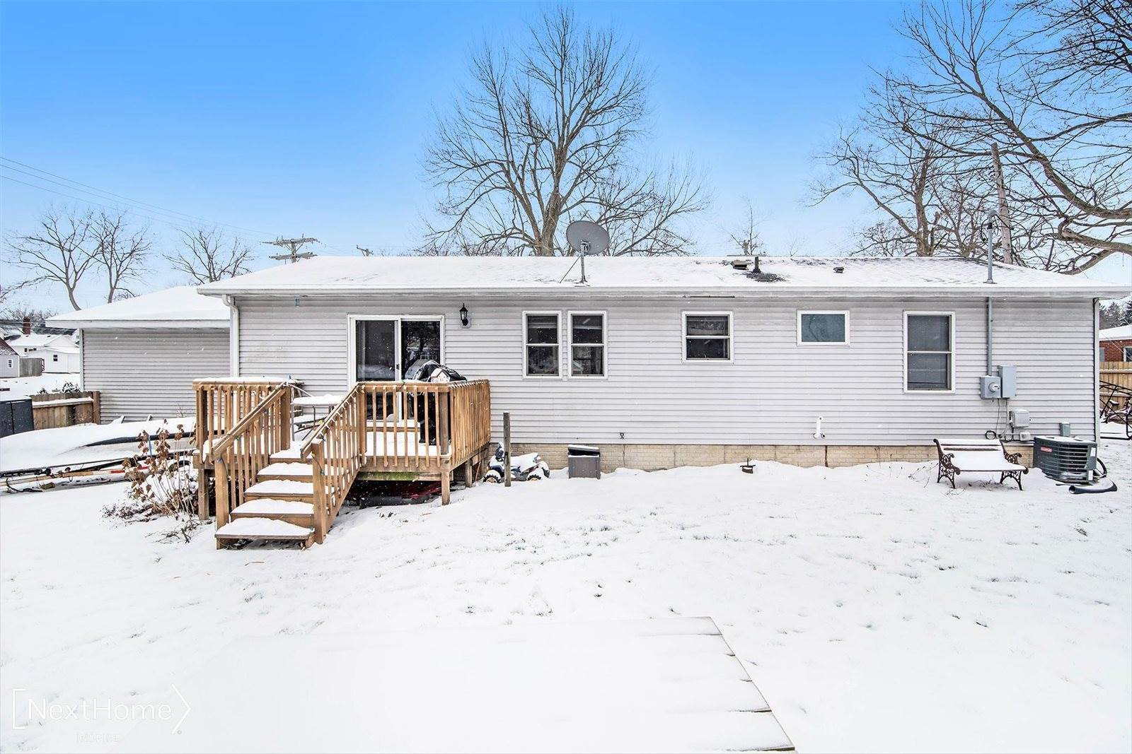 1122 Huron, Lapeer, MI 48446