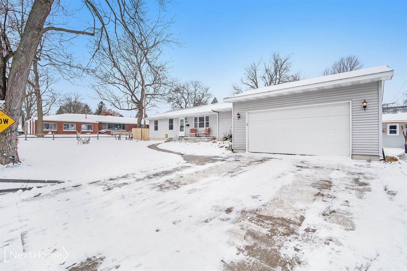 1122 Huron, Lapeer, MI 48446