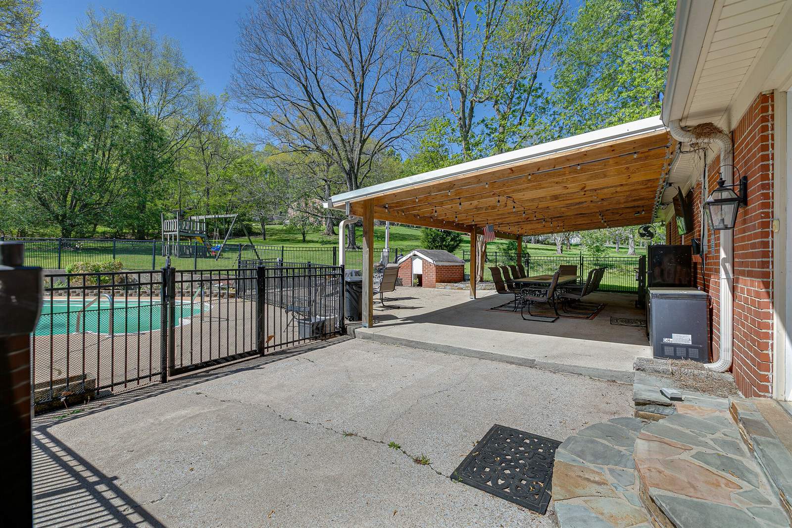 2227 Henpeck Ln, Franklin, TN 37064