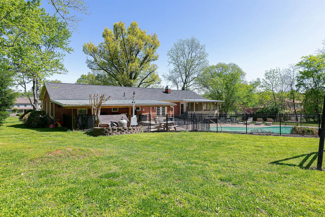 2227 Henpeck Ln, Franklin, TN 37064