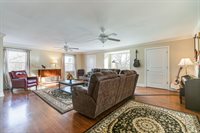 2227 Henpeck Ln, Franklin, TN 37064