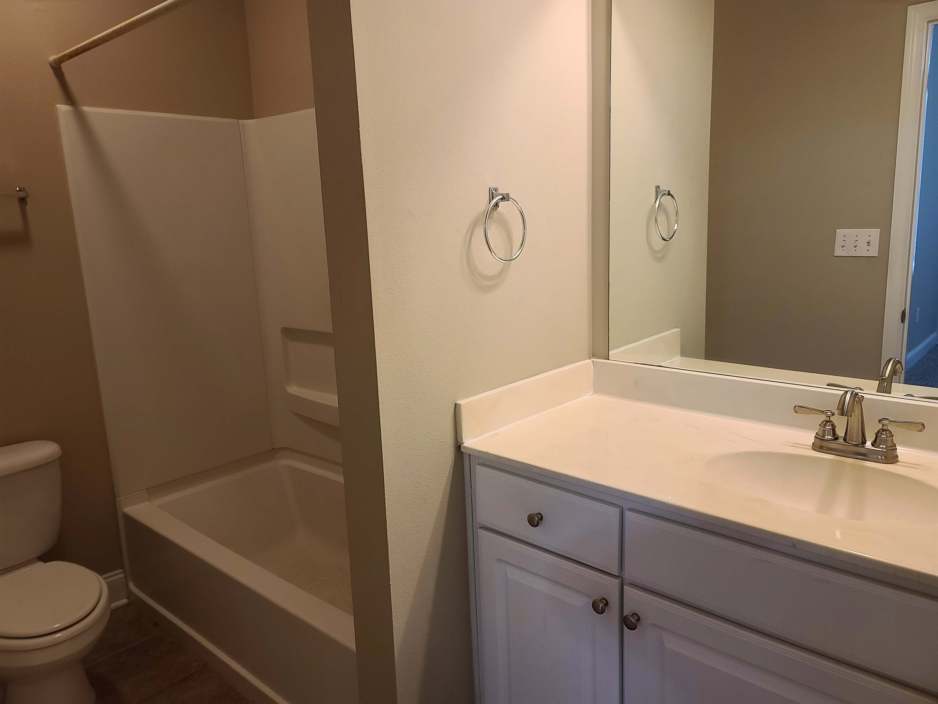 900 Dean Lee Dr #205, Baton Rouge, LA 70820