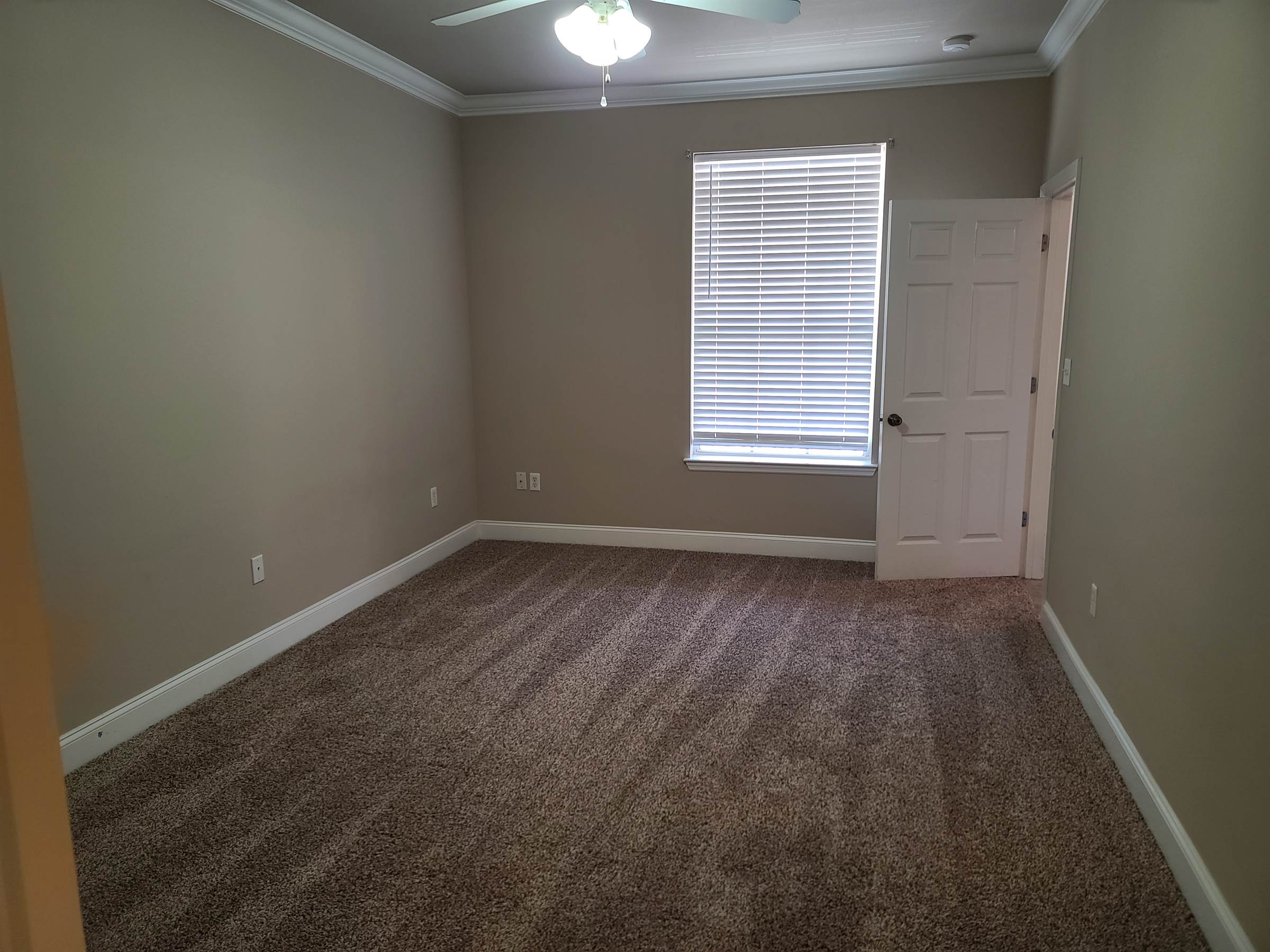 900 Dean Lee Dr #205, Baton Rouge, LA 70820