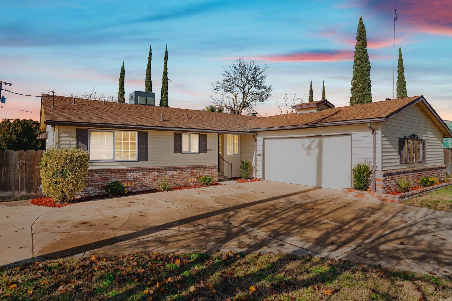 1654 Main Street, Livingston, CA 95334