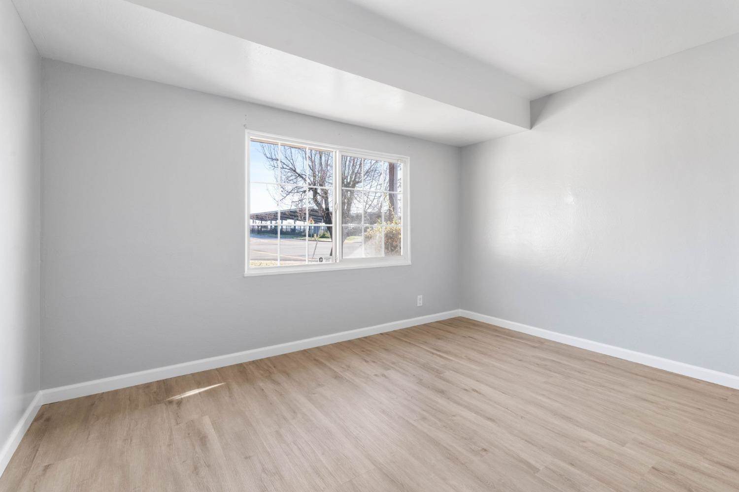 1654 Main Street, Livingston, CA 95334