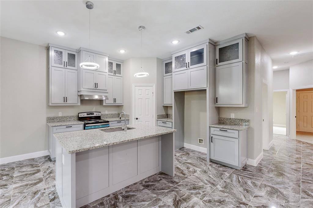 6801 Wagonet Road, Forest Hill, TX 76140