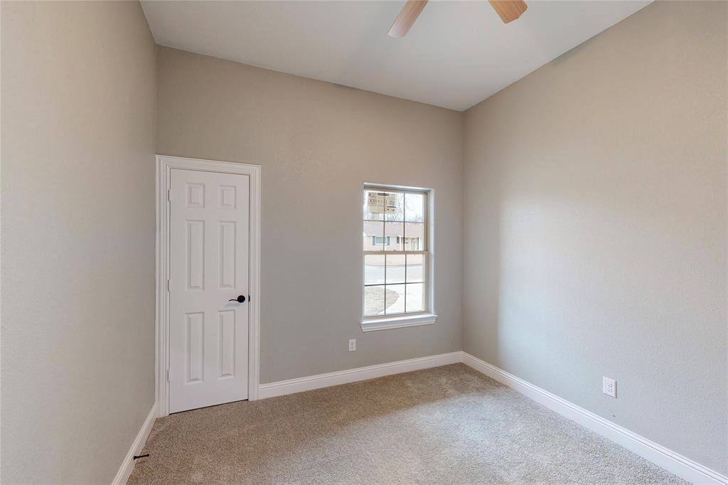 6801 Wagonet Road, Forest Hill, TX 76140