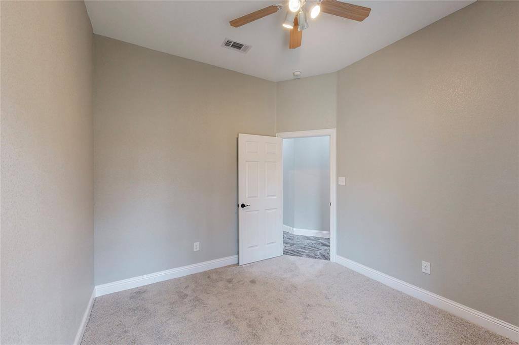 6801 Wagonet Road, Forest Hill, TX 76140