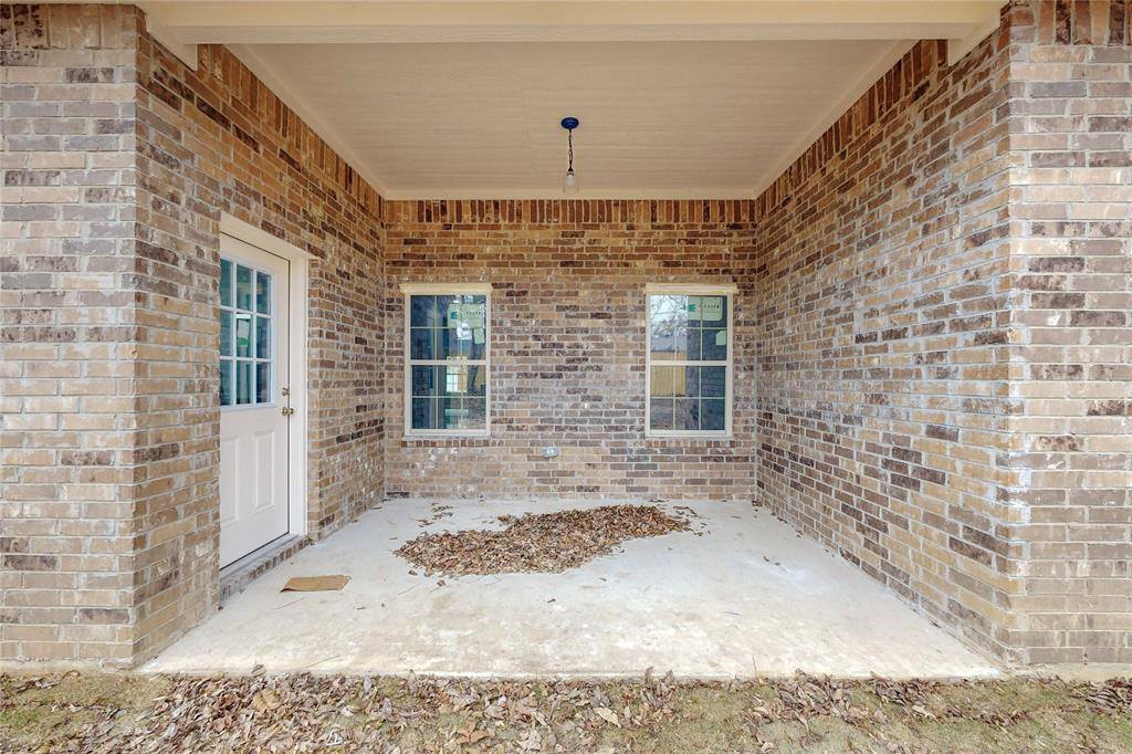 6801 Wagonet Road, Forest Hill, TX 76140