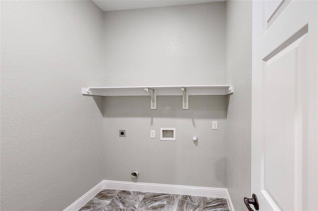 6801 Wagonet Road, Forest Hill, TX 76140