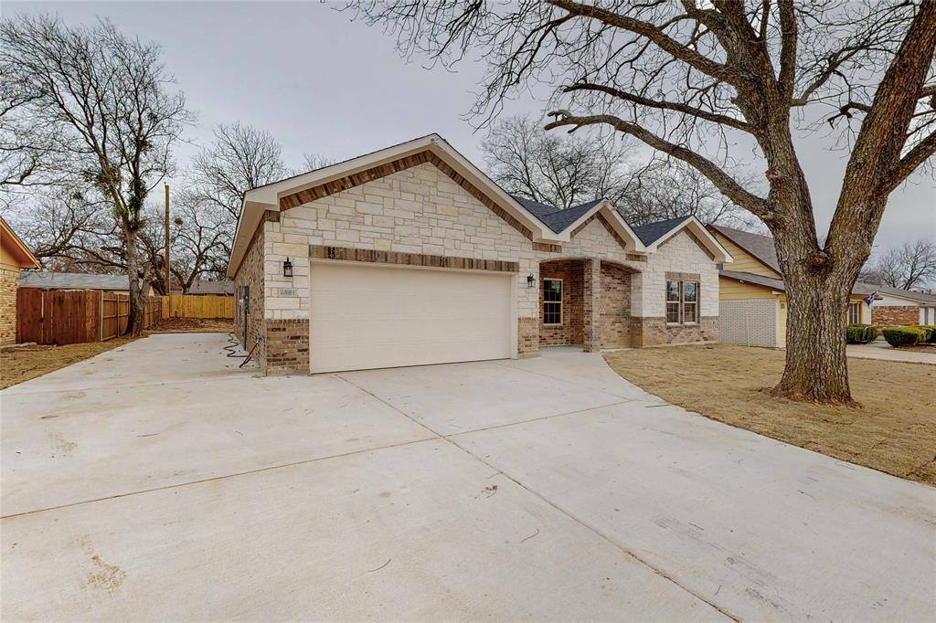 6801 Wagonet Road, Forest Hill, TX 76140