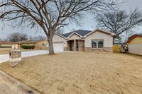 6801 Wagonet Road, Forest Hill, TX 76140