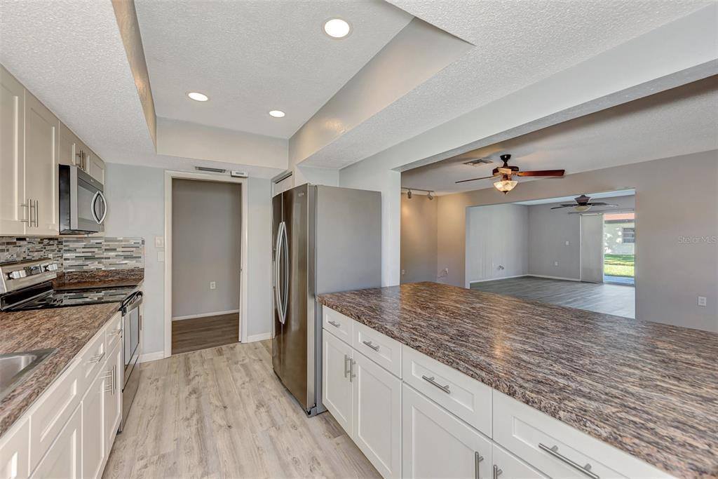 3533 Silver Pine Court, Sarasota, FL 34231