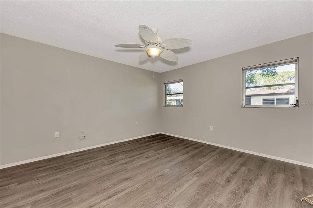 3533 Silver Pine Court, Sarasota, FL 34231