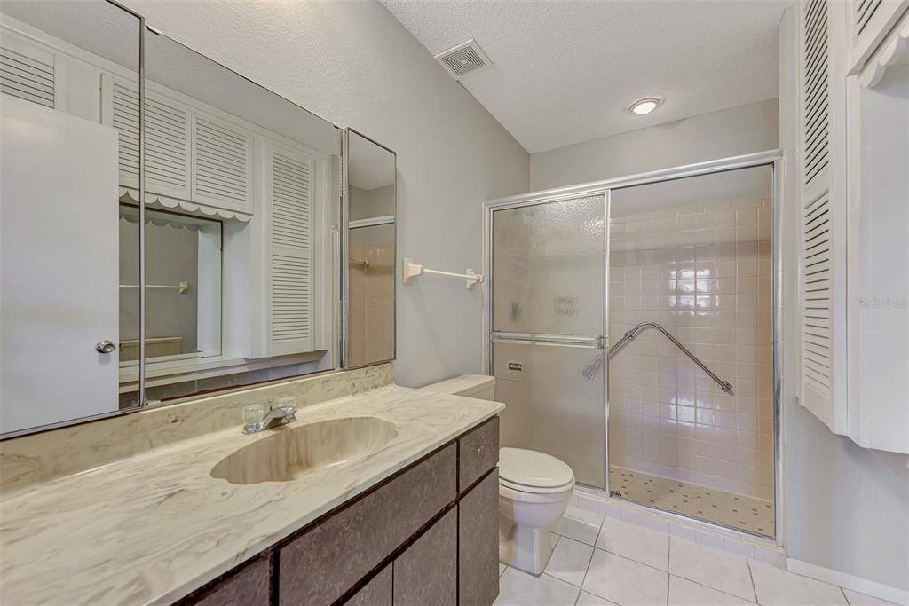 3533 Silver Pine Court, Sarasota, FL 34231