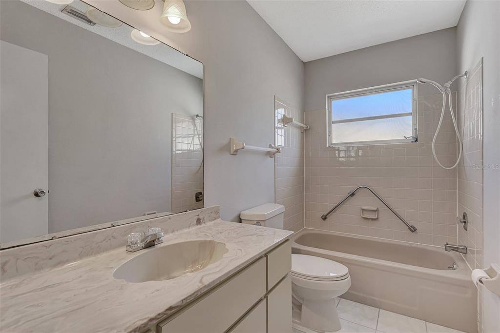 3533 Silver Pine Court, Sarasota, FL 34231