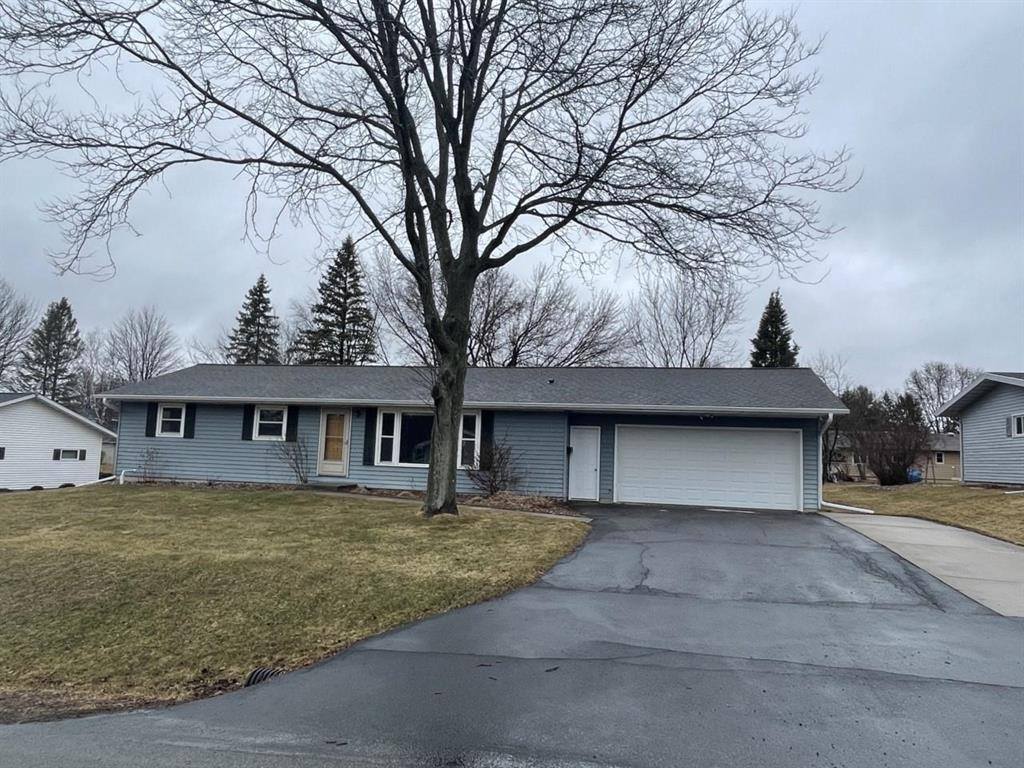 1111 W Blodgett St., Marshfield, WI 54449