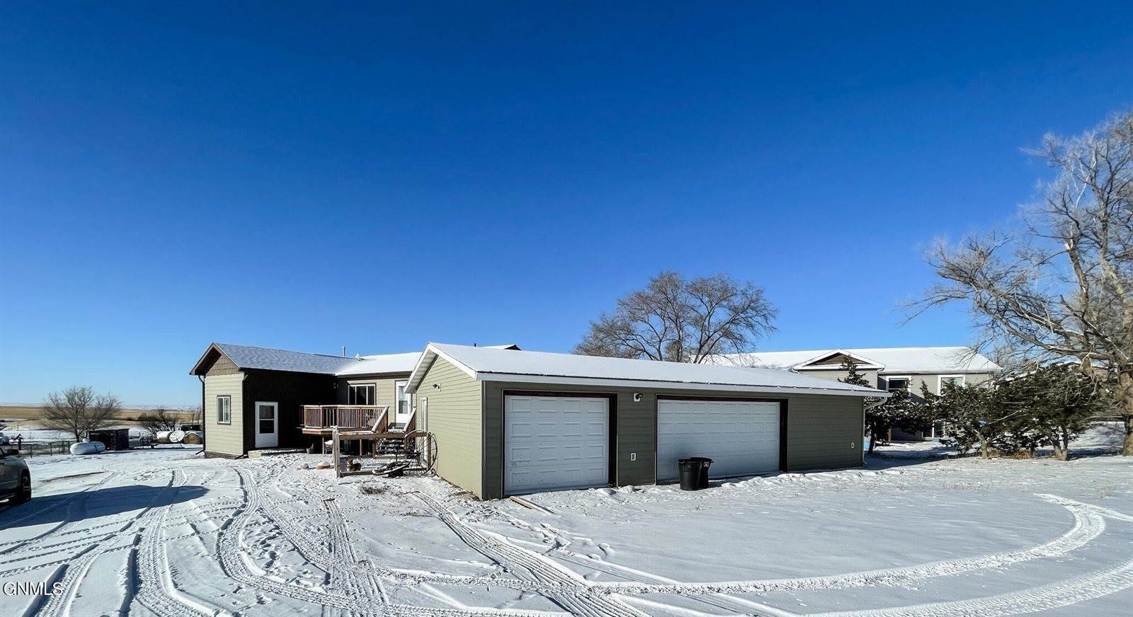 12147 County Road 352, Sidney, MT 59270