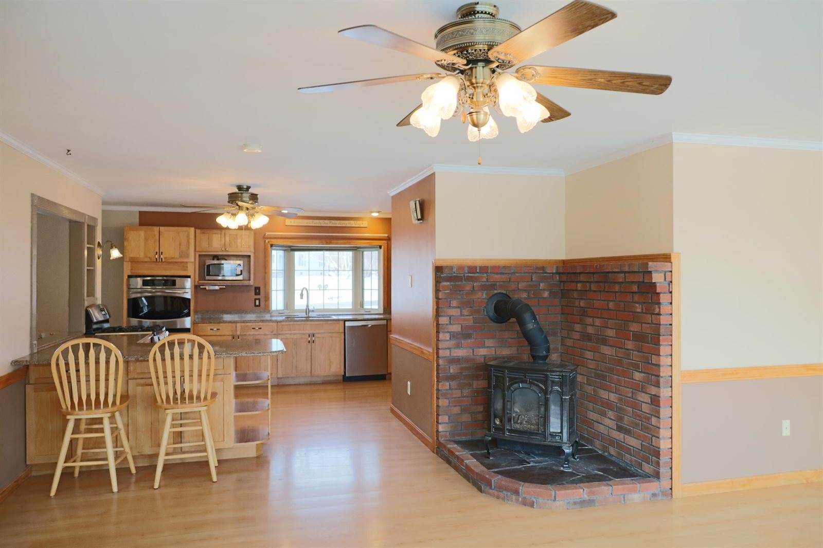 107 Mountain View Drive, Hermon, ME 04401