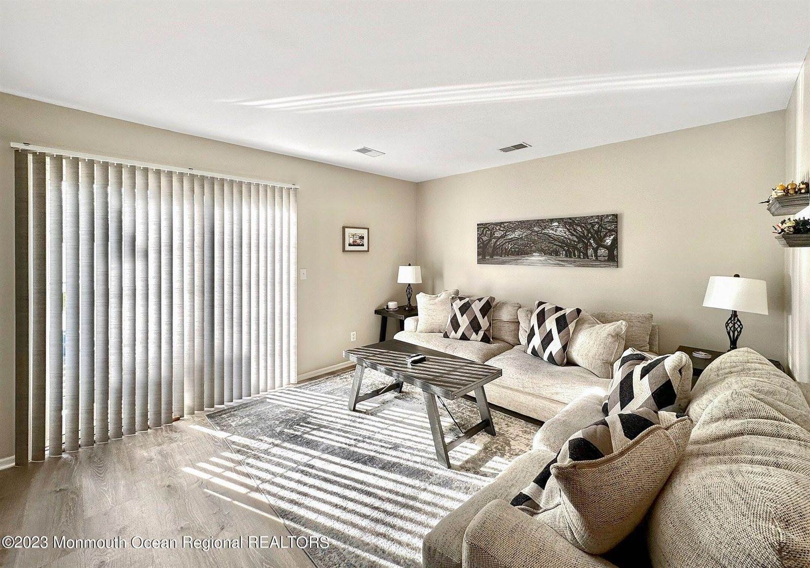 305 Prosperity Court, Toms River, NJ 08755