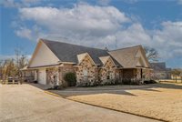 10734 Lonesome Dove Trail, Bryan, TX 77808