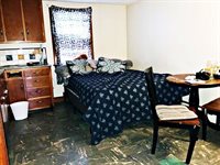 90 Narragansett St, Springfield, MA 01107