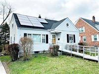 90 Narragansett St, Springfield, MA 01107