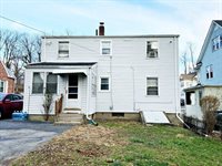 90 Narragansett St, Springfield, MA 01107