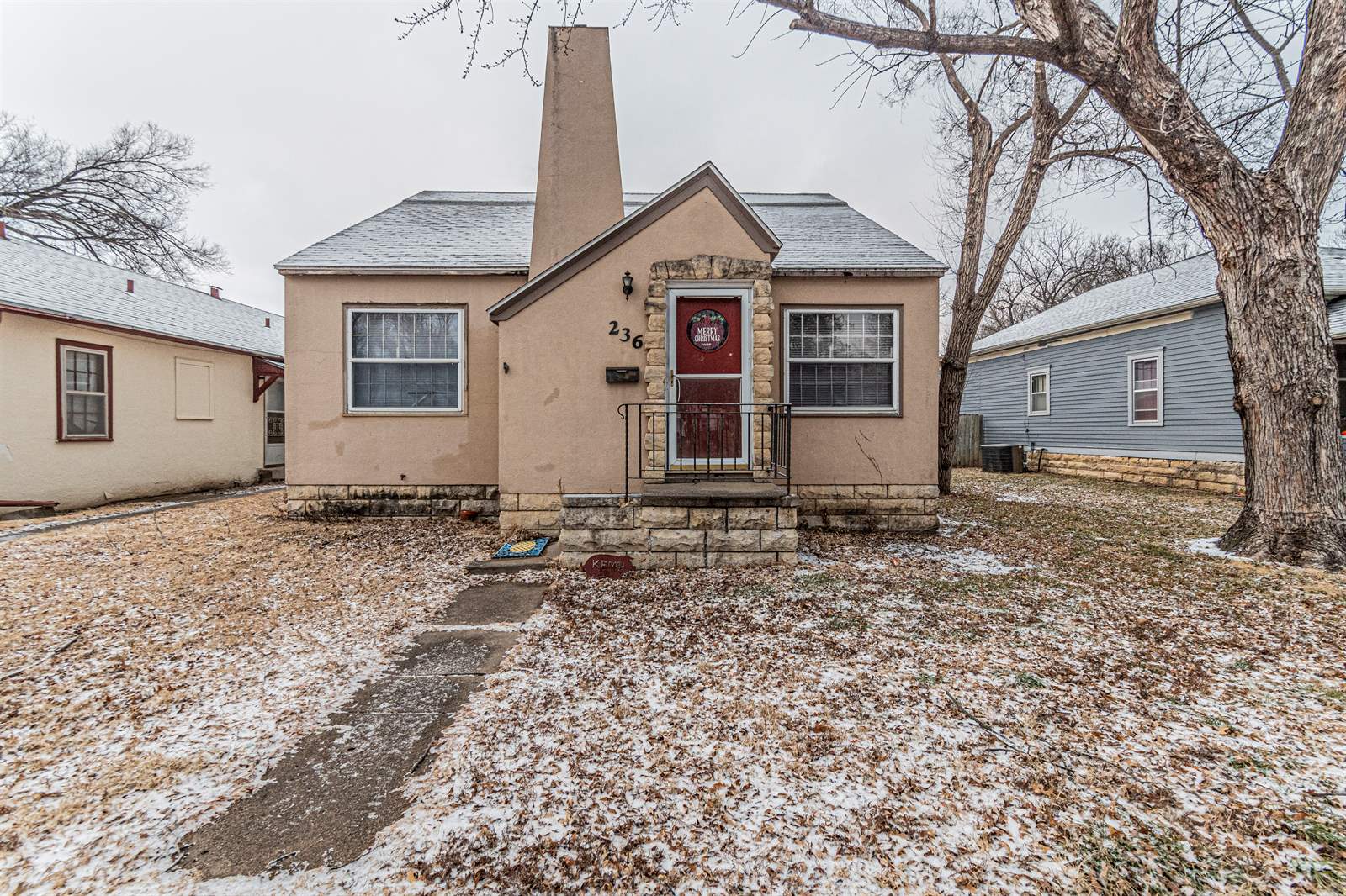 236 W 1st Street, Junction City, KS 66441