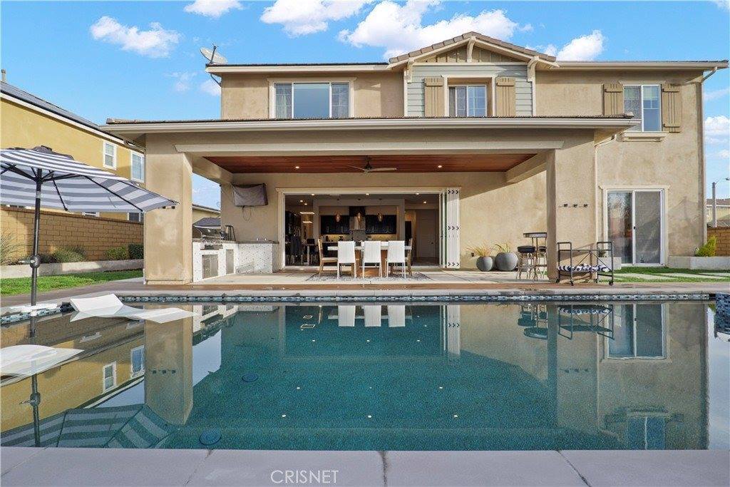 22384 Midtown Court, Saugus, CA 91350