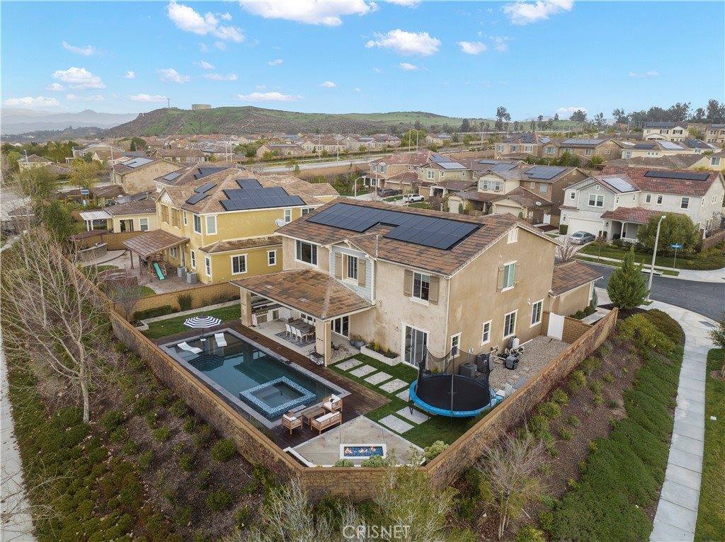 22384 Midtown Court, Saugus, CA 91350