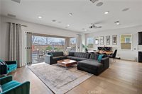 22384 Midtown Court, Saugus, CA 91350