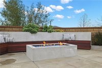 22384 Midtown Court, Saugus, CA 91350