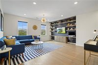 22384 Midtown Court, Saugus, CA 91350