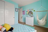 22384 Midtown Court, Saugus, CA 91350