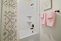 22384 Midtown Court, Saugus, CA 91350