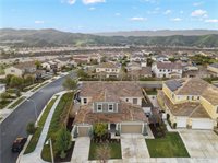 22384 Midtown Court, Saugus, CA 91350