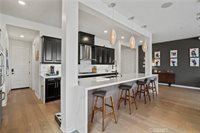 22384 Midtown Court, Saugus, CA 91350