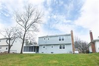 6831 Hayhurst Street, Worthington, OH 43085