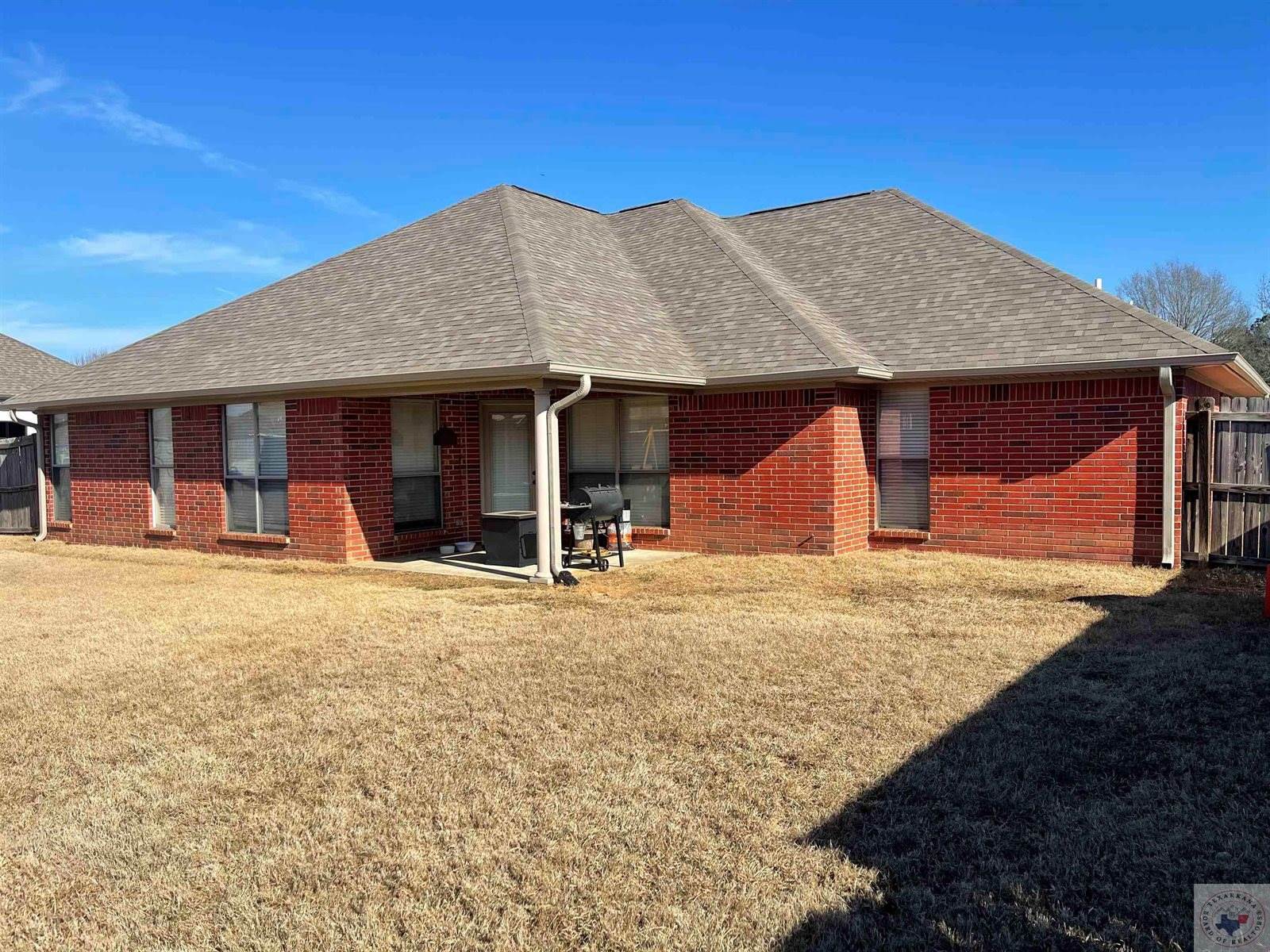 430 Meadowridge Cir, Texarkana, AR 71854