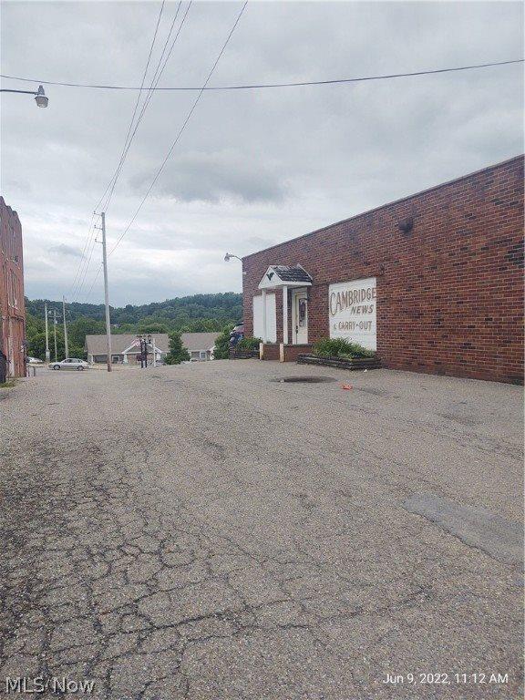 527 Wheeling Avenue, Cambridge, OH 43725
