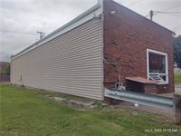 527 Wheeling Avenue, Cambridge, OH 43725