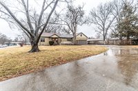 1910 Violet Circle, Manhattan, KS 66502