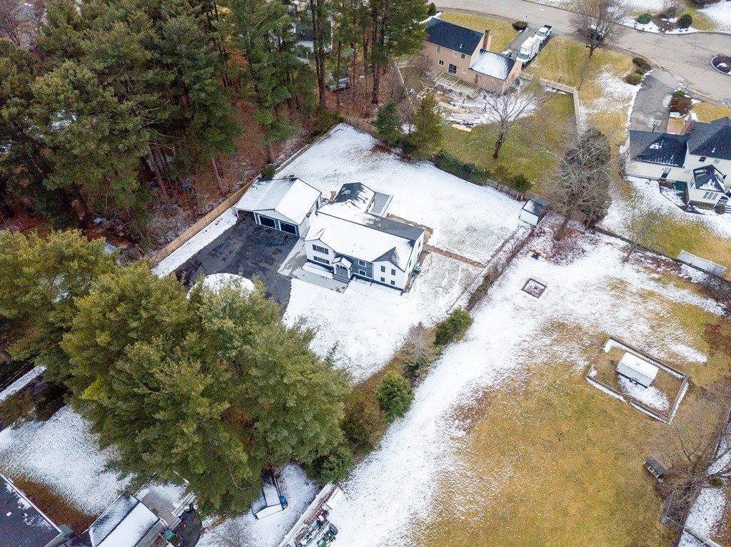 76 Pemberton St, Walpole, MA 02081